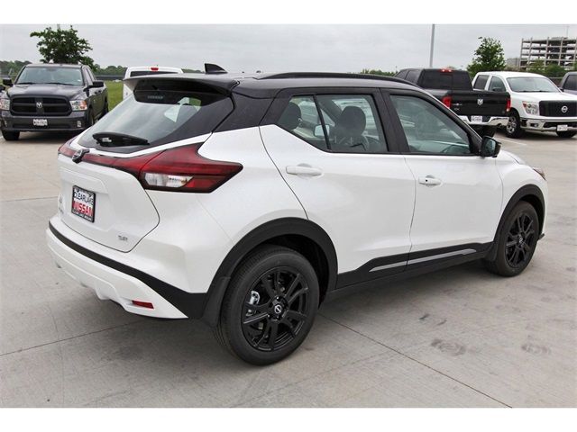 2024 Nissan Kicks SR