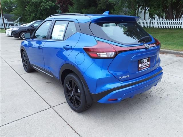 2024 Nissan Kicks SR