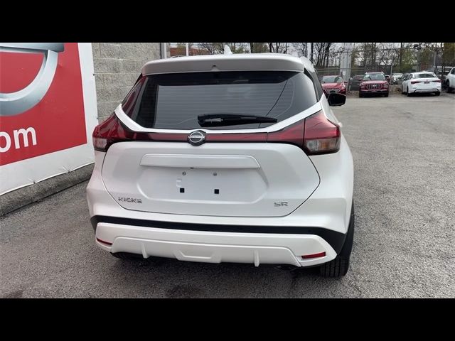 2024 Nissan Kicks SR