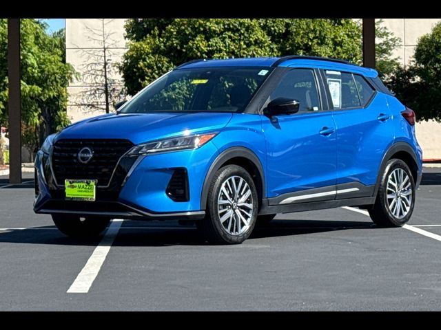 2024 Nissan Kicks SR
