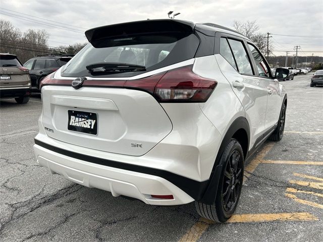 2024 Nissan Kicks SR