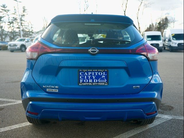 2024 Nissan Kicks SR