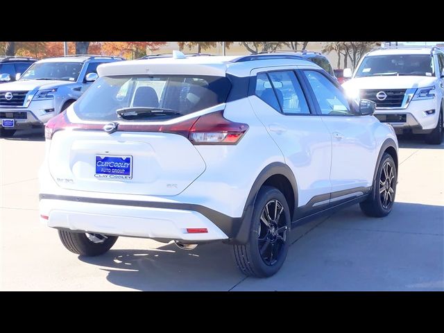 2024 Nissan Kicks SR