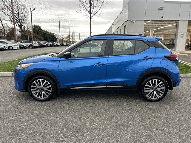2024 Nissan Kicks SR