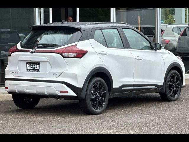 2024 Nissan Kicks SR