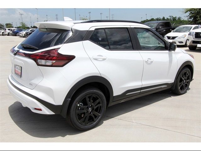 2024 Nissan Kicks SR