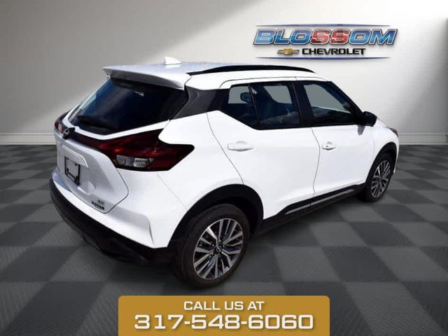 2024 Nissan Kicks SR