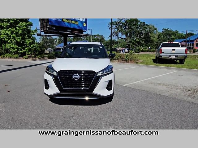 2024 Nissan Kicks SR