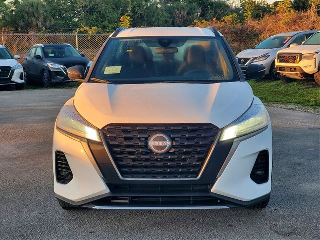 2024 Nissan Kicks SR