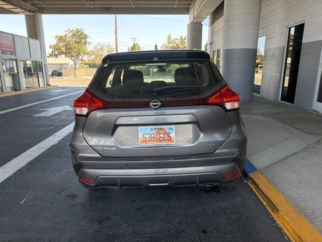 2024 Nissan Kicks SR