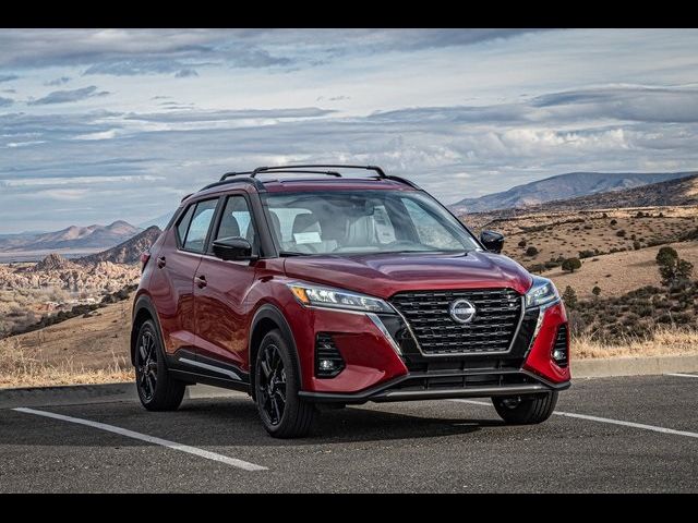 2024 Nissan Kicks SR