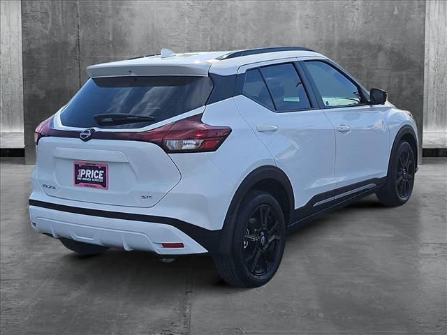 2024 Nissan Kicks SR