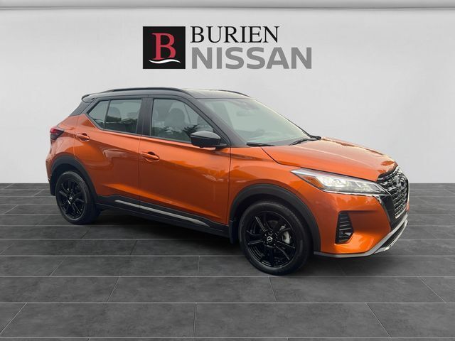 2024 Nissan Kicks SR