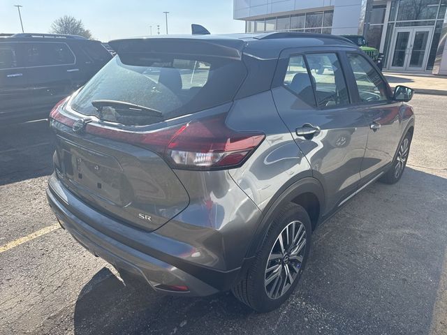 2024 Nissan Kicks SR