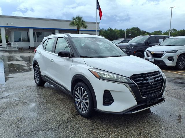 2024 Nissan Kicks SR