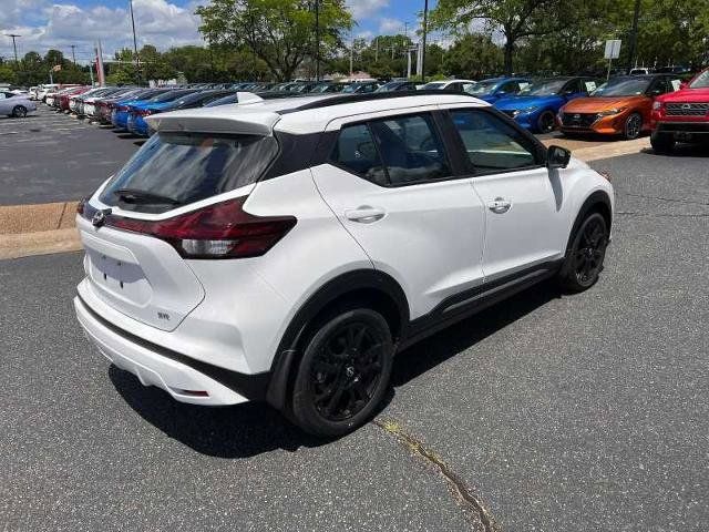 2024 Nissan Kicks SR