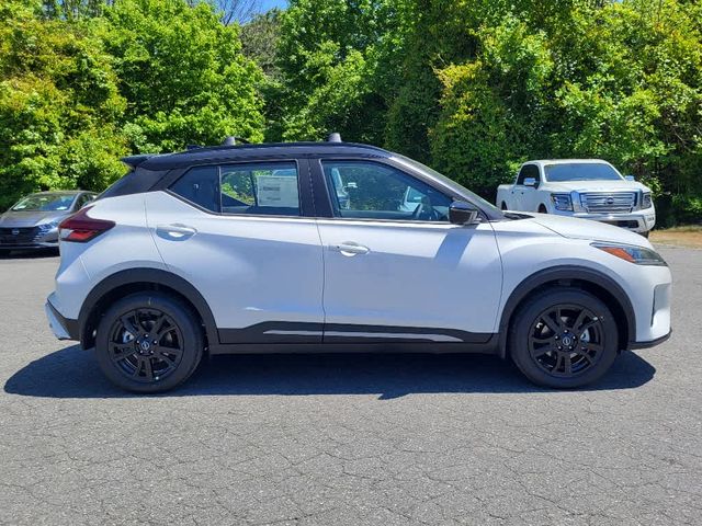 2024 Nissan Kicks SR