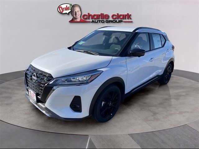 2024 Nissan Kicks SR