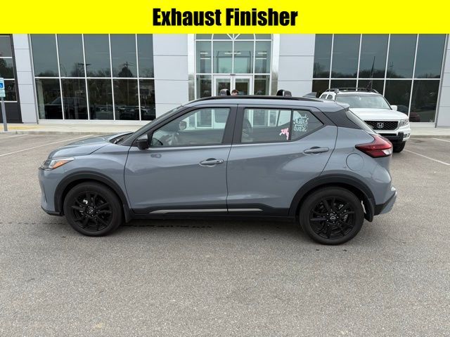 2024 Nissan Kicks SR