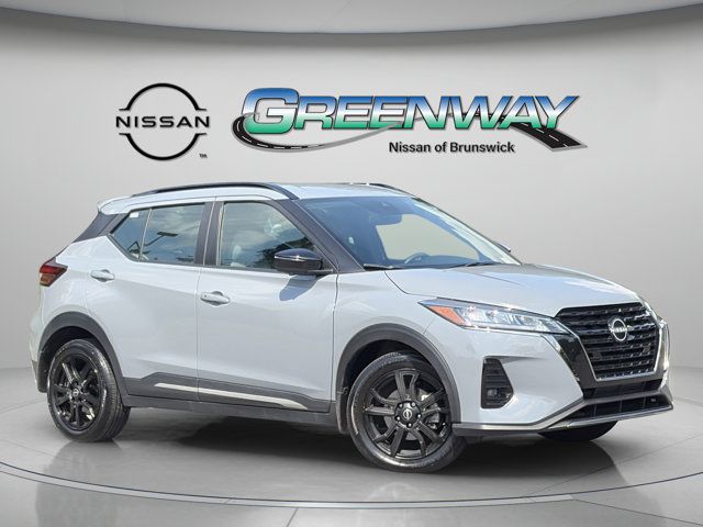 2024 Nissan Kicks SR