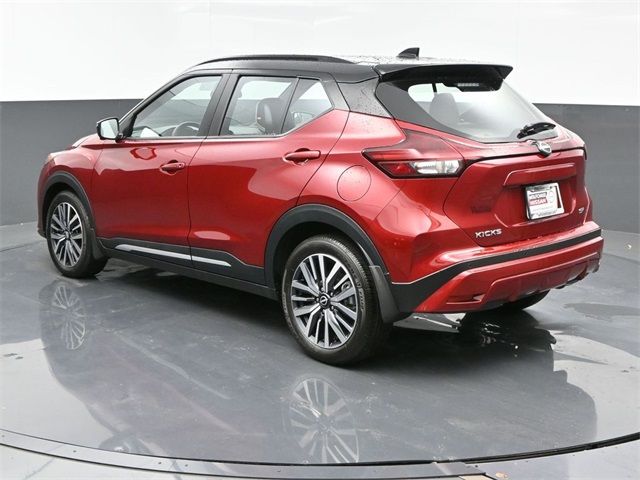 2024 Nissan Kicks SR