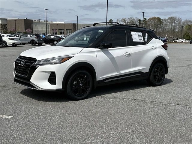 2024 Nissan Kicks SR