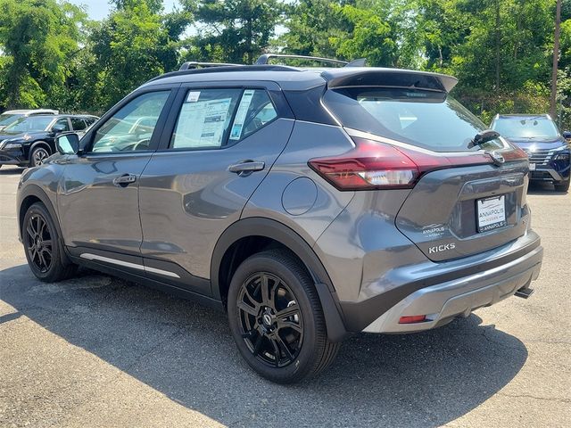 2024 Nissan Kicks SR