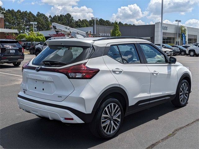 2024 Nissan Kicks SR