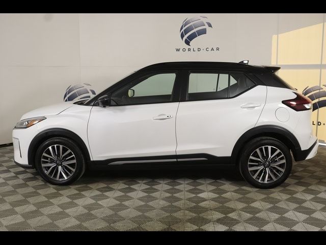 2024 Nissan Kicks SR