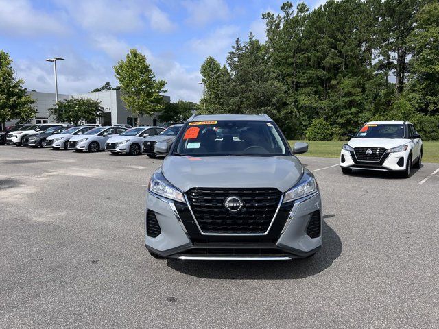 2024 Nissan Kicks SV