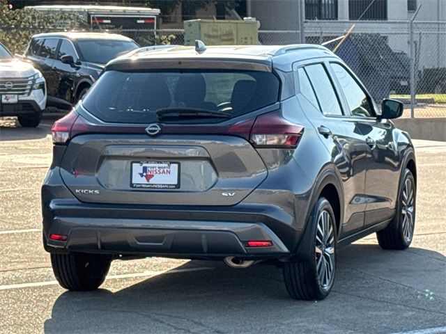 2024 Nissan Kicks SV