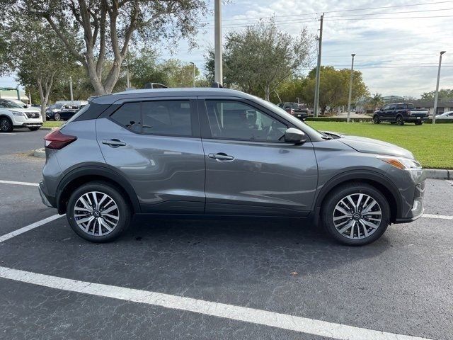 2024 Nissan Kicks SV