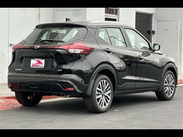 2024 Nissan Kicks SV