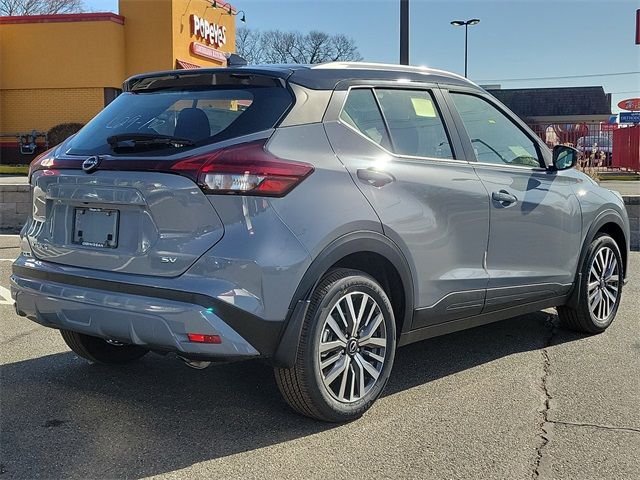 2024 Nissan Kicks SV