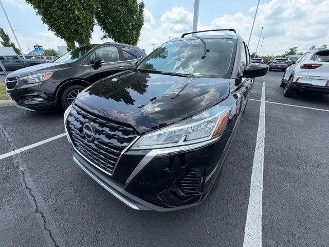 2024 Nissan Kicks SV