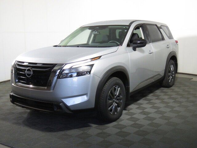 2024 Nissan Pathfinder S