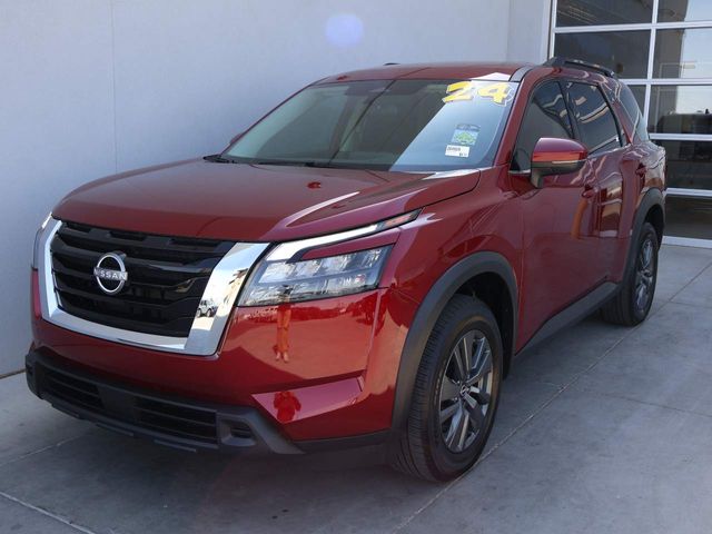 2024 Nissan Pathfinder SV