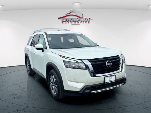 2024 Nissan Pathfinder SL