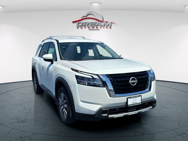 2024 Nissan Pathfinder SL