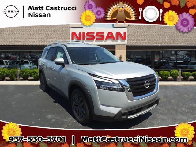 2024 Nissan Pathfinder SL