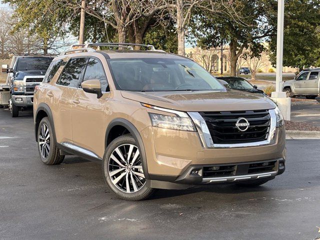 2024 Nissan Pathfinder Platinum