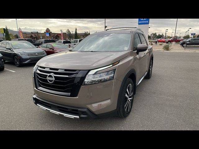 2024 Nissan Pathfinder Platinum