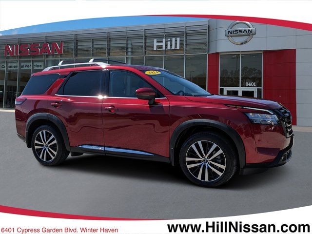 2024 Nissan Pathfinder Platinum