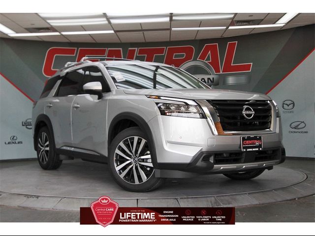 2024 Nissan Pathfinder Platinum