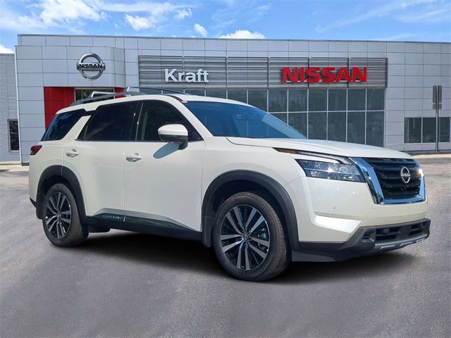 2024 Nissan Pathfinder Platinum