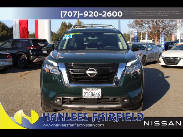 2024 Nissan Pathfinder Platinum