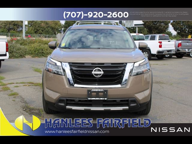 2024 Nissan Pathfinder Platinum