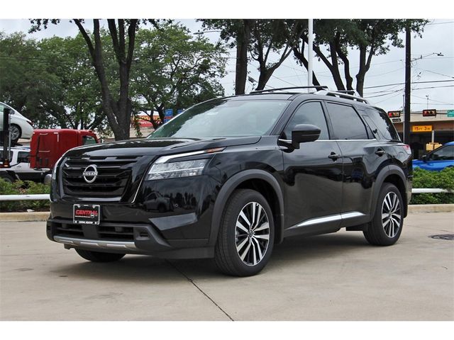 2024 Nissan Pathfinder Platinum