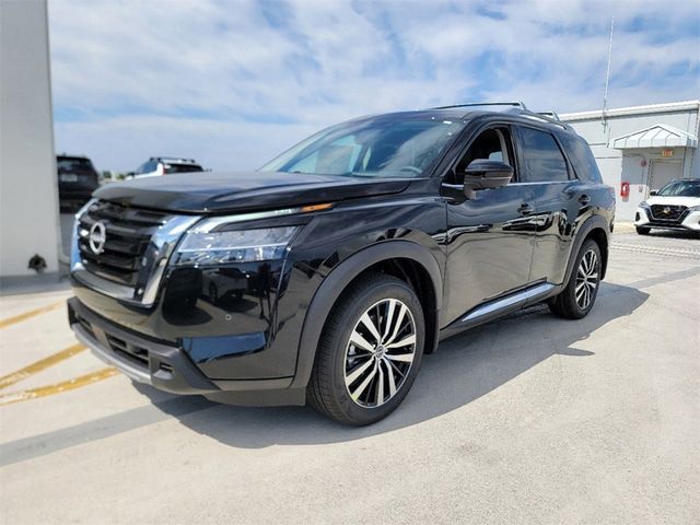 2024 Nissan Pathfinder Platinum