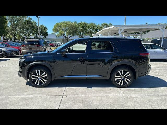 2024 Nissan Pathfinder Platinum